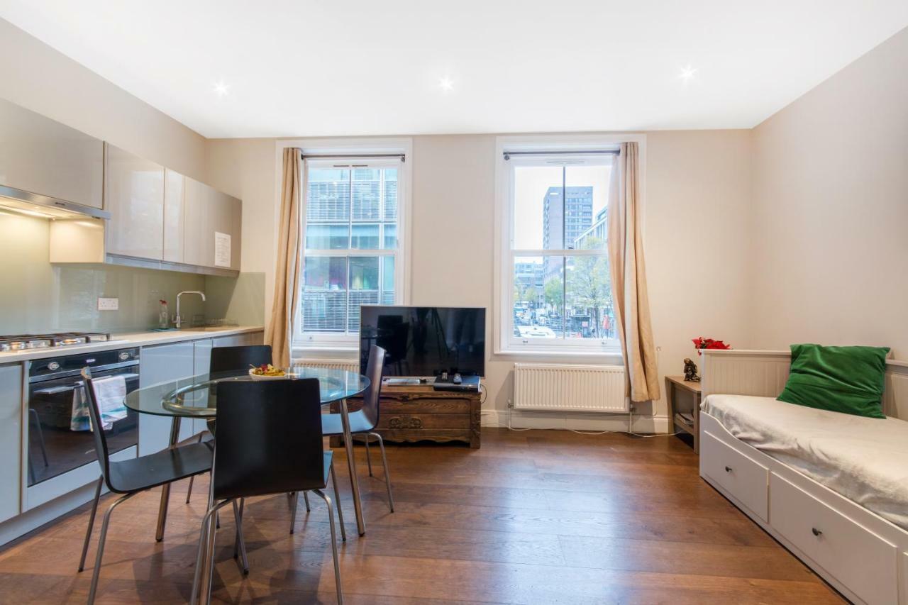 Stunning Soho Apartment Londen Buitenkant foto